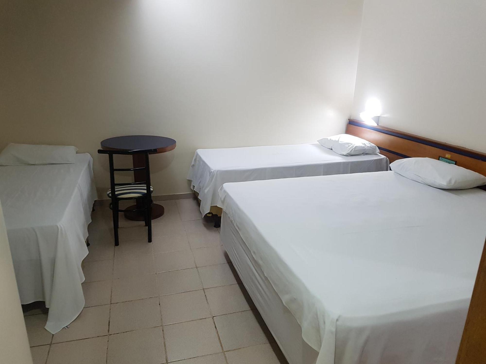 Oft Plaza Oeste Hotel Goiânia Quarto foto